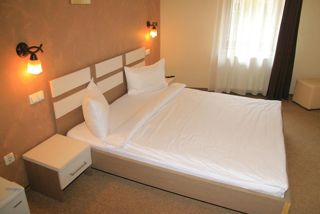 Pension Cleopatra Targu Mures Phòng bức ảnh