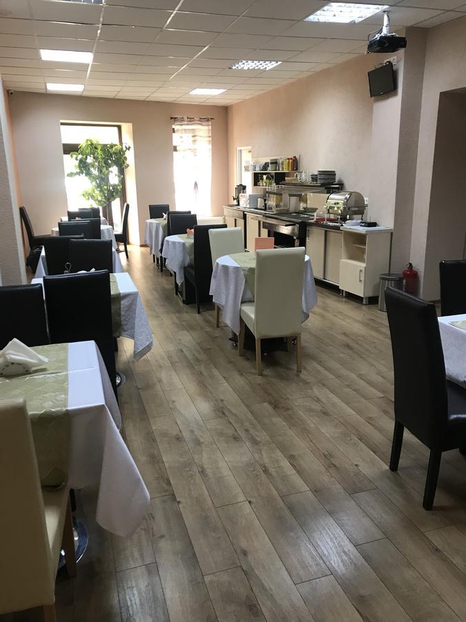Pension Cleopatra Targu Mures Ngoại thất bức ảnh